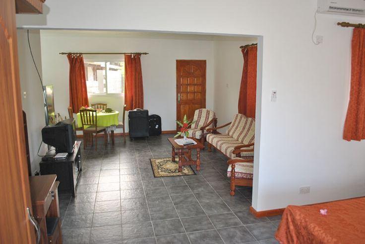Rowsvilla Guest House Бо-Валлон Екстер'єр фото